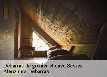 Débarras de grenier et cave  sevres-92310 Alenzimra Debarras